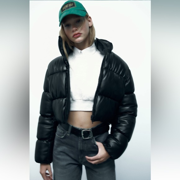 Amazing Zara Black FAUX LEATHER PUFFER JACKET. Size M - Picture 3 of 8